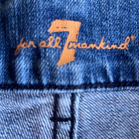 { 7 For All Mankind } - Distressed Lace Pocket Jeans Shorts - Picture 3 of 4
